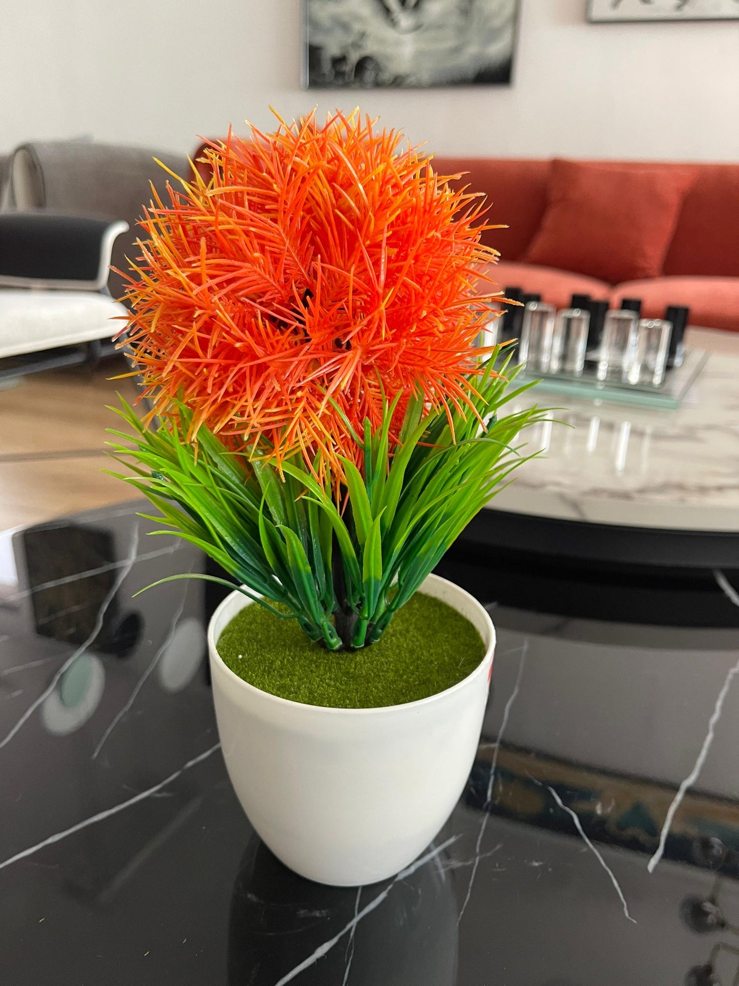 Plastic Base Table Plant