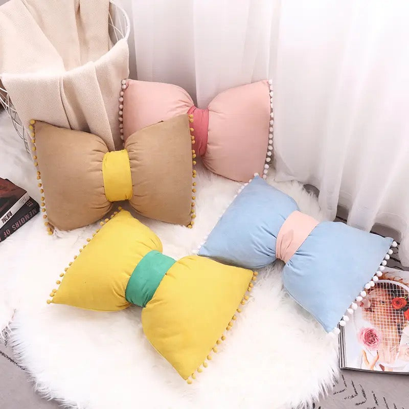 Throw pillows (bow tie)