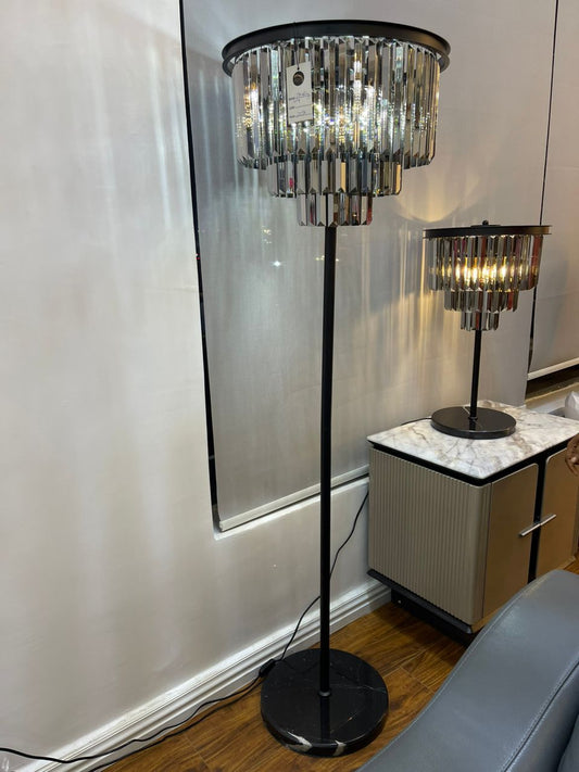 Standing floor lamp