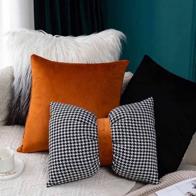 Throw pillows (bow tie)