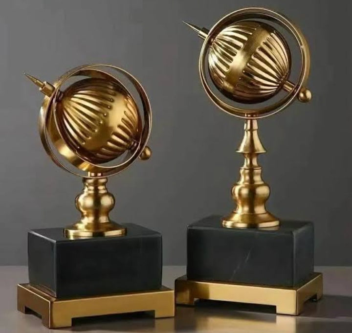 Pointy Globe decor