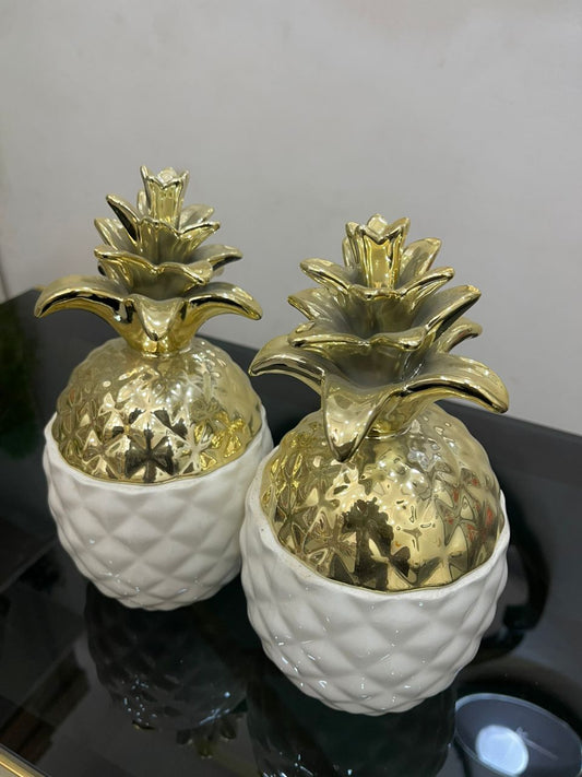 Pineapple pot decor