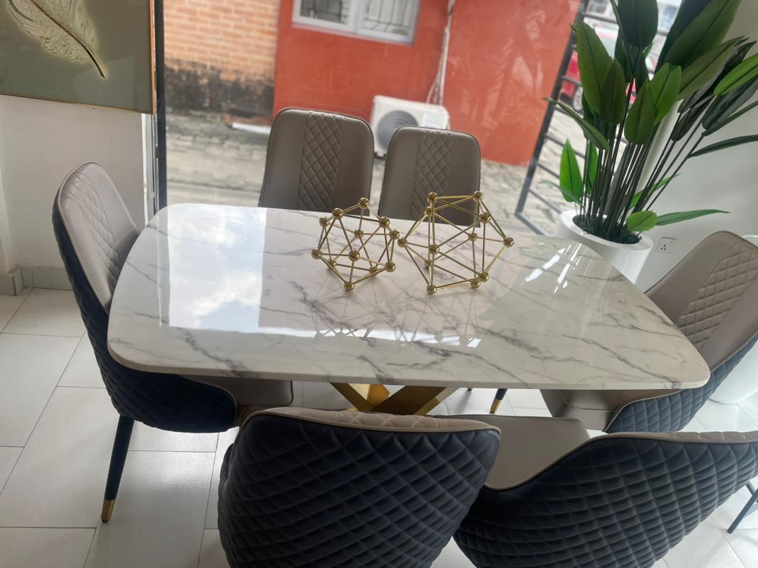 6 seater dining table