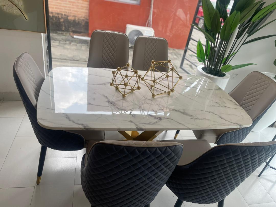 6 seater dining table