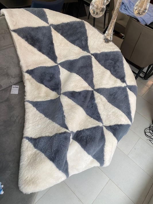 Throw blanket