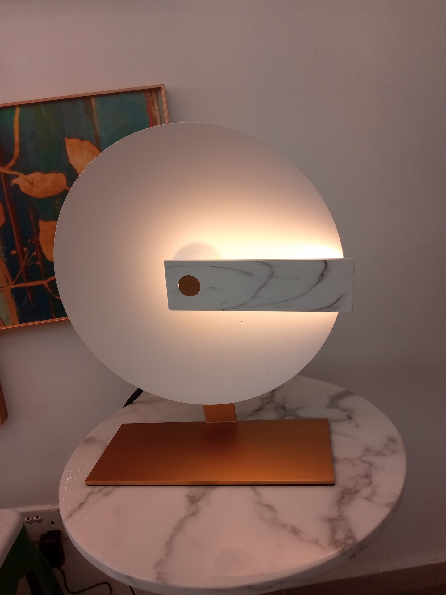 Table lamp