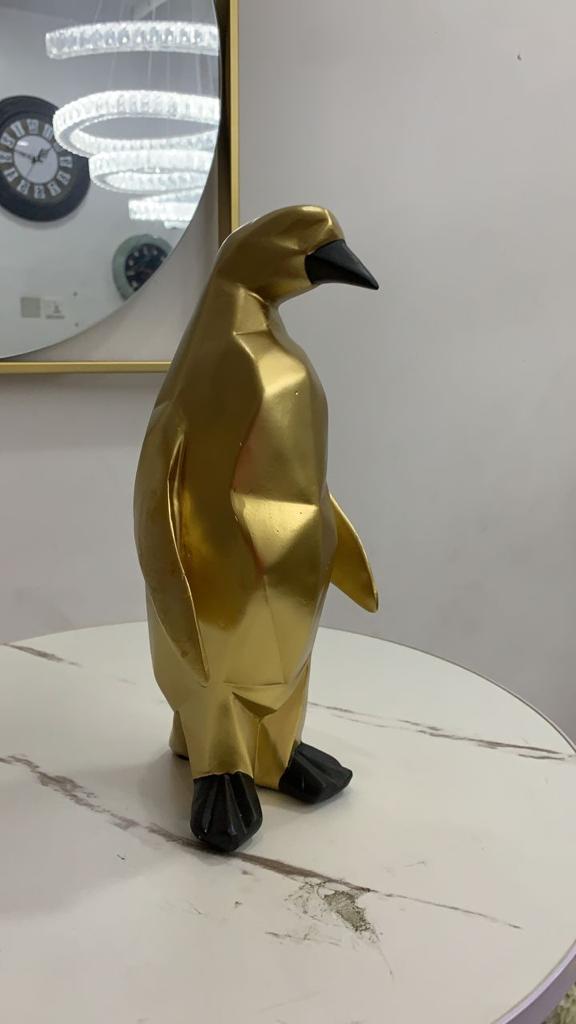 Penguin decor