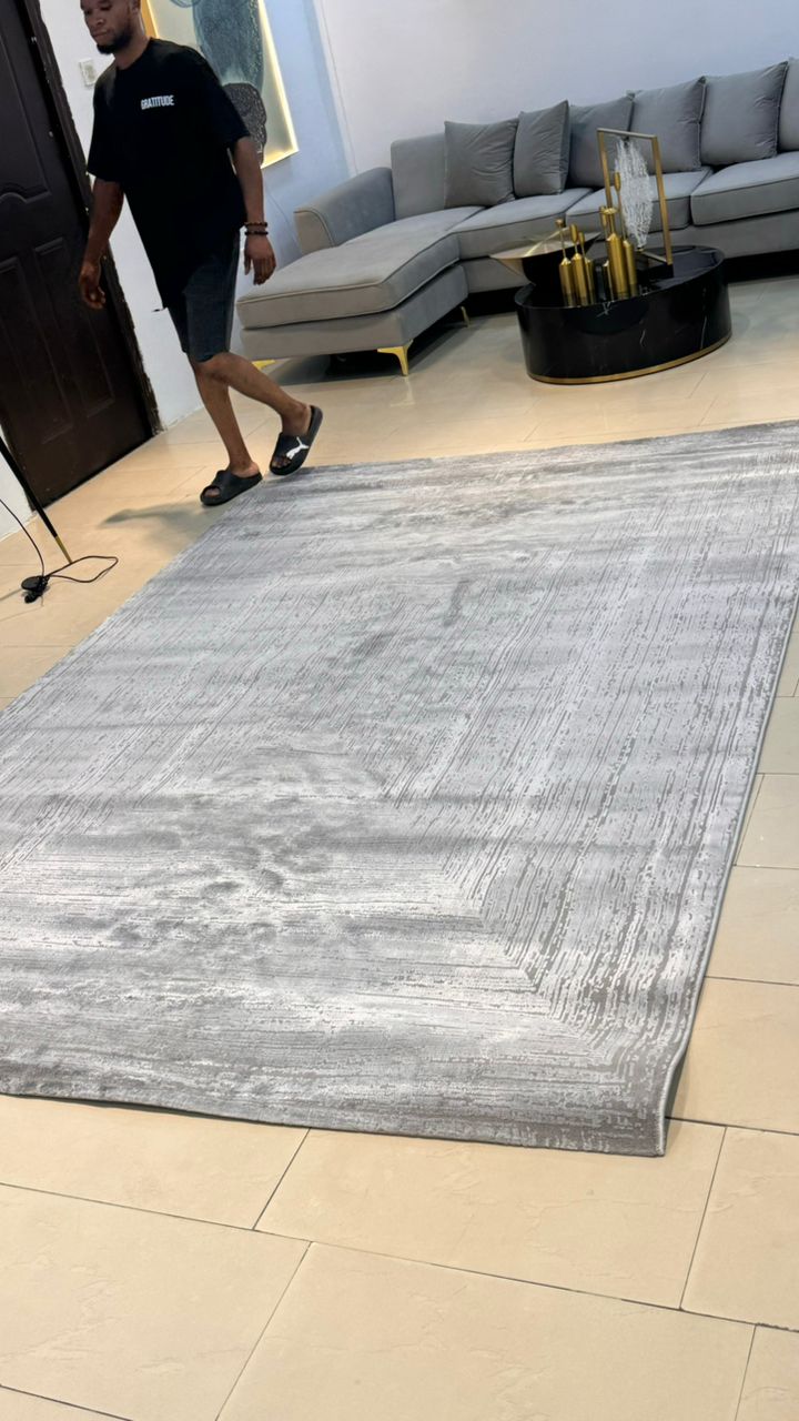 7 by 10ft Rug